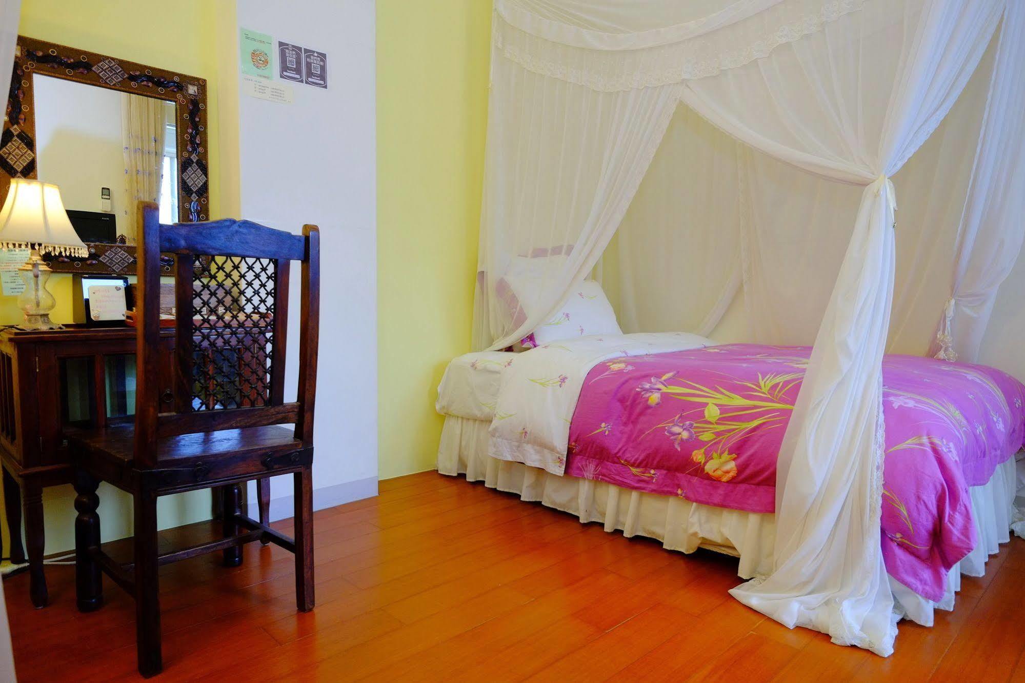 Spring Garden Homestay 花蓮市 エクステリア 写真